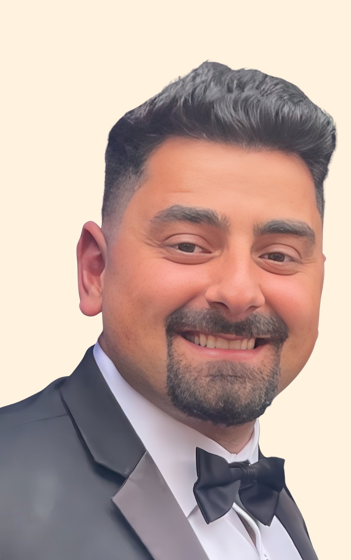 photo of LifeStance provider Donovan Khamoro, MSW, LMSW