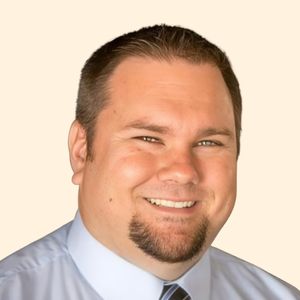 Brett Leifson, Therapist