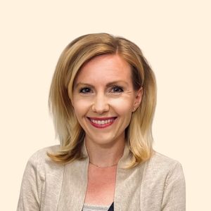 Megan France, Therapist