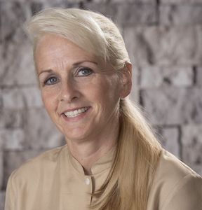 Barbara Kiefer, Therapist