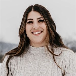Brittany Pichette, Therapist