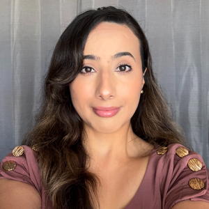 Lizbeth Rocha, Therapist