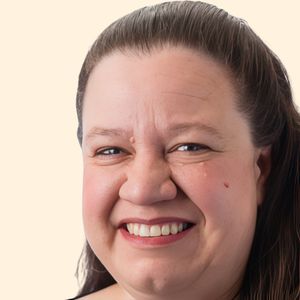 Beth James, Therapist