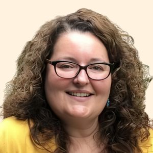 Sharee Cesarov, Therapist