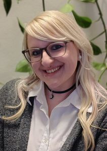 Ericka Surowaniec, Therapist