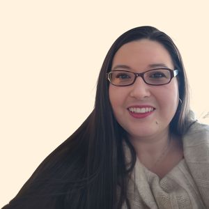 Christin Colon, Therapist