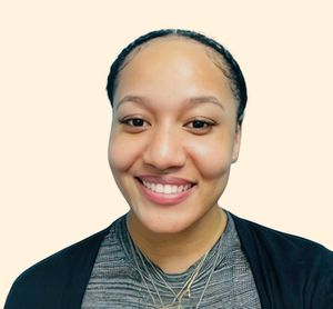 Chelsey Harris, Therapist