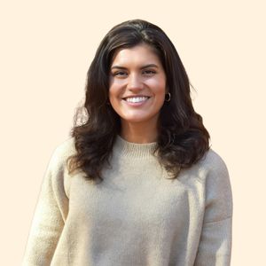 Mariah Bainbridge, Therapist