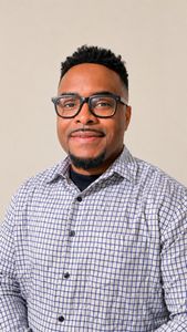Dexter Odeneal, Therapy Clinician