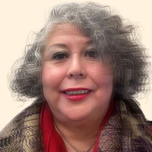 Mireya Tamez, Therapist