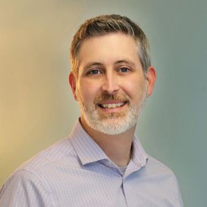 Benjamin Hinote, Therapist