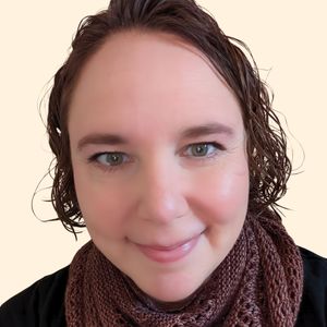 Elizabeth Dulak, Therapist