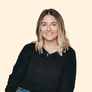 Rose Sweeney, Therapist