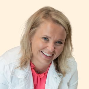 Brittany Stark, Therapist