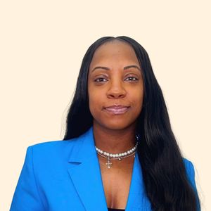 Jernice Lindsay, Therapist