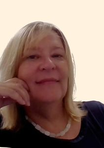 Donna Simons, Therapist