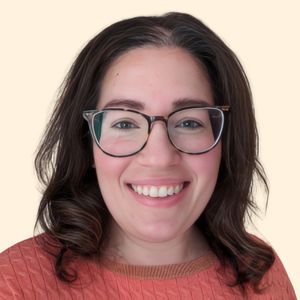 Rachel McLeod, Therapist
