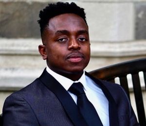 Moise Moket, Therapist