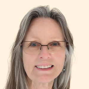 Janell Makaipo, Therapist