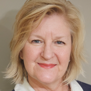 Julie Mayhew, Therapist