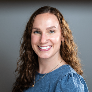 Olivia Summer, Therapist