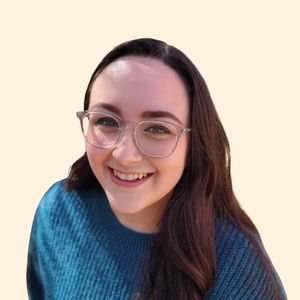 Alexis Tully, Therapist
