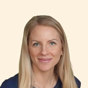 Courtney Moore, Therapist