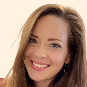 Sara Evans, Therapist