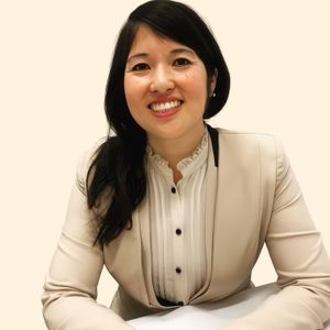 Amy Huang, Therapist