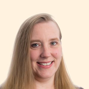 Corrina Lowe, Therapist