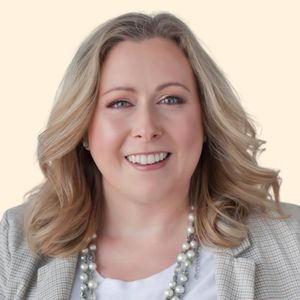 Jennifer Osborn, Therapist