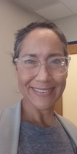 Pilar Reyna, Therapist
