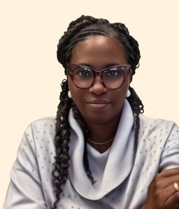 Simi Olushola, Nurse Practitioner