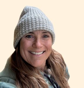 Angie Carter, Therapist