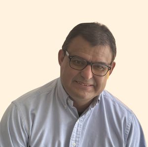 Eddie Ruano, Therapist