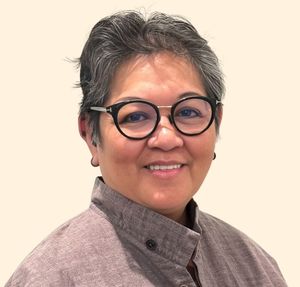 Elizabeth Casaclang-Melo, Therapist