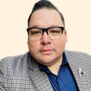 Nicholas Morales, Therapist