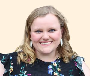 Abbey Shultz, Therapist