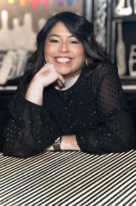 Marissa Bell, Therapist