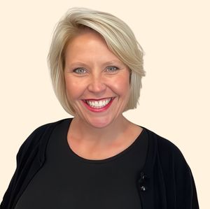 Tiffany Michalak, Therapist