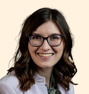 Kendra Ostermeier, Therapist