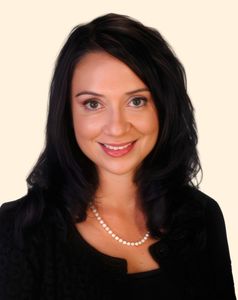 Mariann Suarez, Psychologist