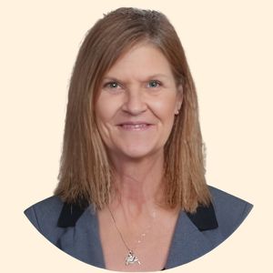 Lori Seulean, Therapist