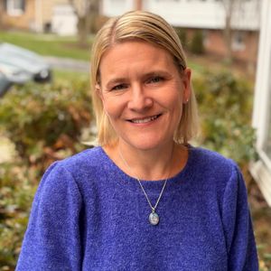 Kate Jones, Therapist