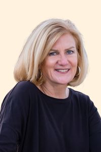 Mary Kelley, Therapist