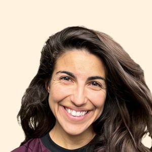 Kelly O'Neill, Therapist