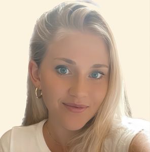 Allison Whitney, Therapist