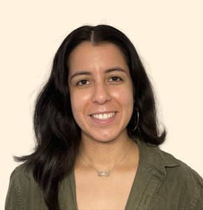 Stephanie Rivera, Therapist
