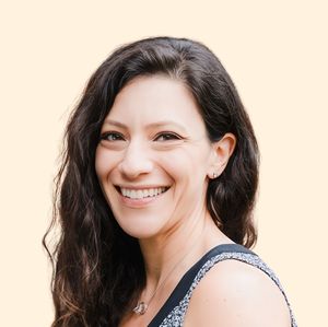 Michelle Bucholtz, Therapist