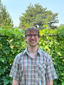 Tanner Fredrickson, Therapist